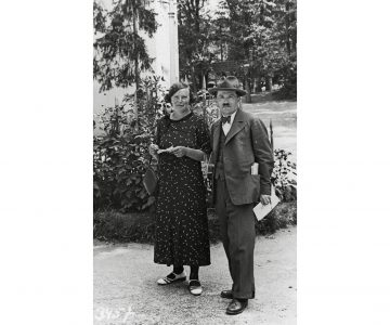Manželé Martínkovi na dovolené ve Sliači roku 1933